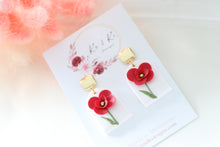Load image into Gallery viewer, Birth Flower - August