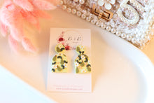 Load image into Gallery viewer, Pear Earrings