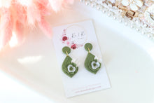Load image into Gallery viewer, Green Floral Dangle Earrings
