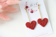 Load image into Gallery viewer, Mom Heart Shaped Dangle Earrings