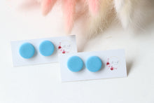 Load image into Gallery viewer, Plain Round Stud Earrings