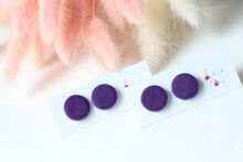 Load image into Gallery viewer, Plain Round Stud Earrings