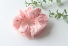 Load image into Gallery viewer, Scrunchie Netted Blue