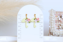 Load image into Gallery viewer, Floral Umbrela earrings