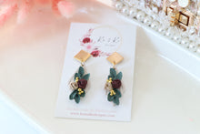 Load image into Gallery viewer, 3d_floral_drop_dangle_handmade_earrings_center_view
