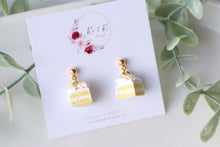 Load image into Gallery viewer, Medium Size Floral Studs
