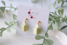 Load image into Gallery viewer, Medium Size Floral Studs

