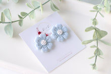 Load image into Gallery viewer, Medium Size Floral Studs

