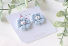 Load image into Gallery viewer, Flower Handmade Stud Earrings
