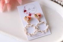 Load image into Gallery viewer, Orange Slice Earrings – Handmade Polymer Clay Fruit Earrings
