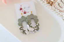 Load image into Gallery viewer, Bohemian Floral Dangle Earrings
