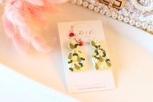 Load image into Gallery viewer, Pear Earrings

