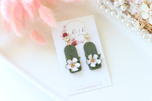 Load image into Gallery viewer, Textured Floral Dangle Earrings
