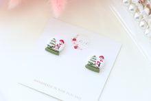 Load image into Gallery viewer, Snowman Christmas Earrings
