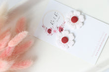 Load image into Gallery viewer, Round Flower Dangle Earrings
