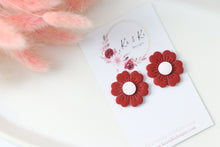 Load image into Gallery viewer, Round Flower Dangle Earrings
