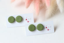 Load image into Gallery viewer, Plain Round Stud Earrings

