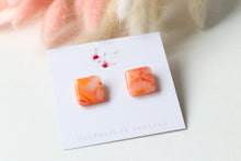 Load image into Gallery viewer, Square Resin Earrings
