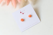 Load image into Gallery viewer, Minimalist Round Resin Earrings
