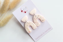 Load image into Gallery viewer, Peach Paua Iridescent Shell Earrings
