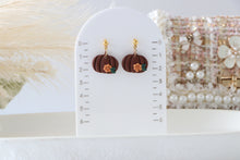 Load image into Gallery viewer, Pumpkin Earrings ( Snuff )
