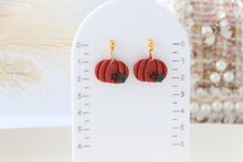 Load image into Gallery viewer, Pumpkin Earrings ( Dark Orange )
