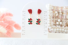 Load image into Gallery viewer, Valentines Day Cat Earrings
