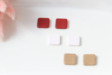 Load image into Gallery viewer, simple_flat_stud_earrings_handmade_top_view
